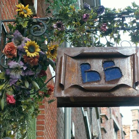 Expect The Unexpected !!! Bruges Exterior photo